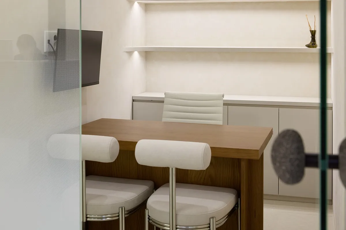 Consultation room where multilingual consultations take place at a Korean dermatology clinic